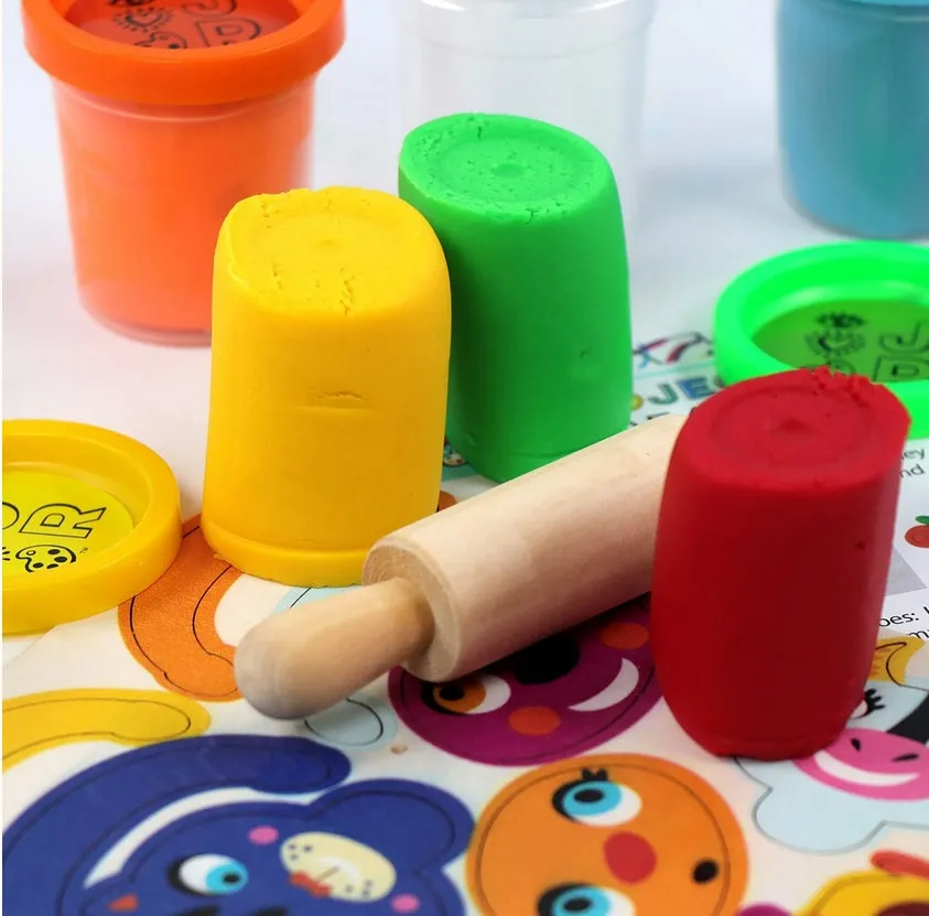 6 Doughs with Wooden Roller   Animal Punchouts